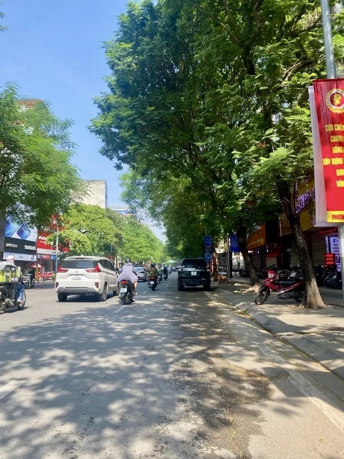 Bán nhà 5 tầng Thái Hà 24m² giá 8.25 tỷ - Vị trí trung tâm Đống Đa!