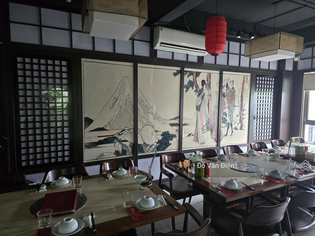 Cho thuê nhà mặt phố Lê Nin, TP Vinh 200m² x 4 tầng - Vị trí đắc địa, kinh doanh thuận lợi!