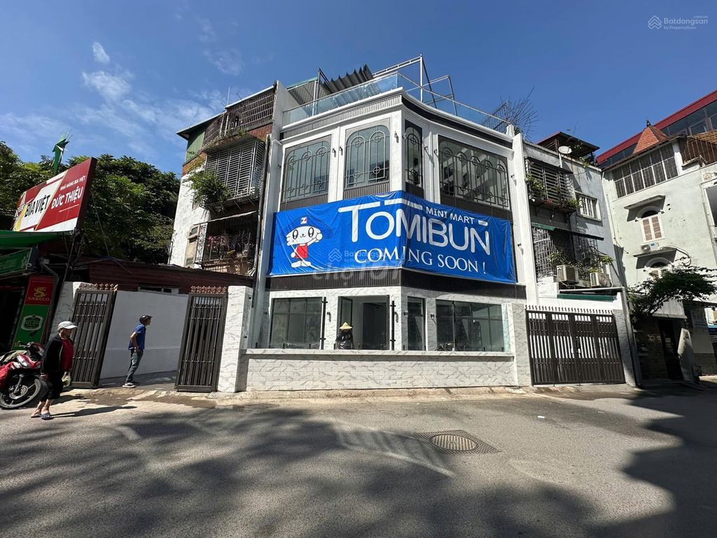 Nhà phố cho thuê 99 Hoa Đào, Quận Phú Nhuận - Thiết kế hiện đại, giá 65 triệu