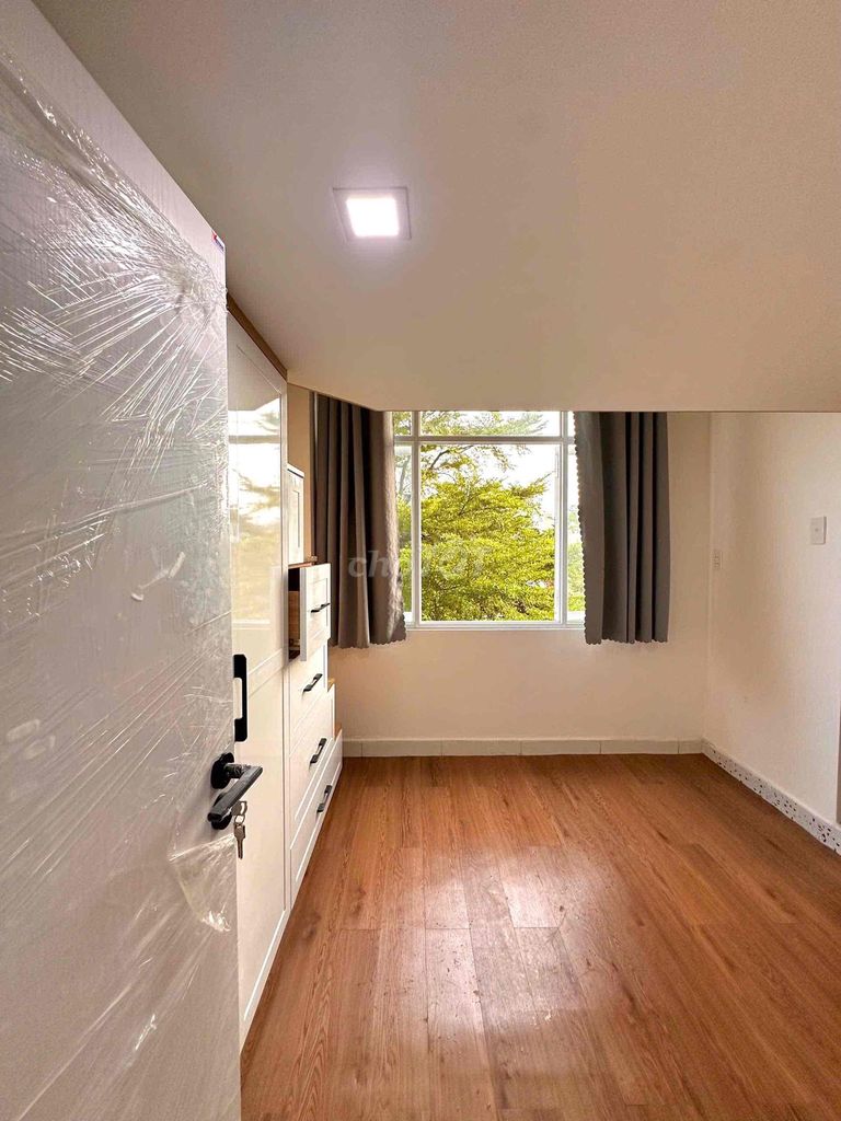 Phòng cho thuê đường Đặng Thùy Trâm, Quận Bình Thạnh, 20m² chỉ 4.8 triệu - View cây xanh, nội thất đầy đủ!