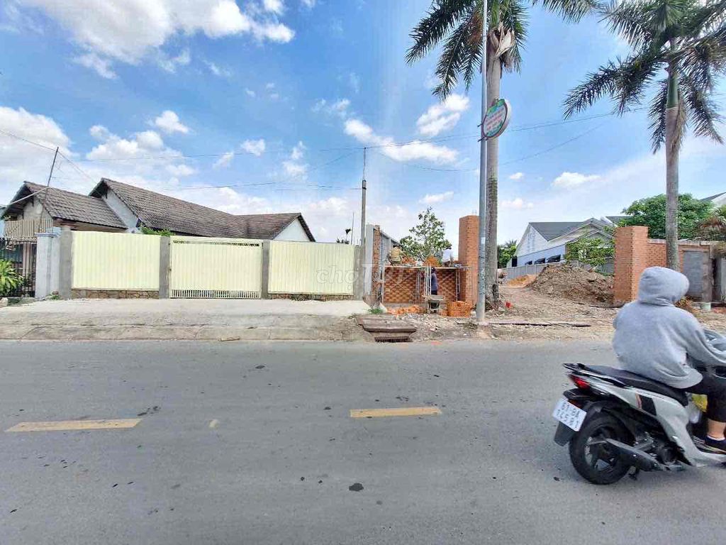 Đất mặt tiền đường Cầu Tàu, Phường Hưng Định, TP Thuận An 1323.3m² giá 33.5 tỷ - Đầu tư sinh lời tuyệt vời!