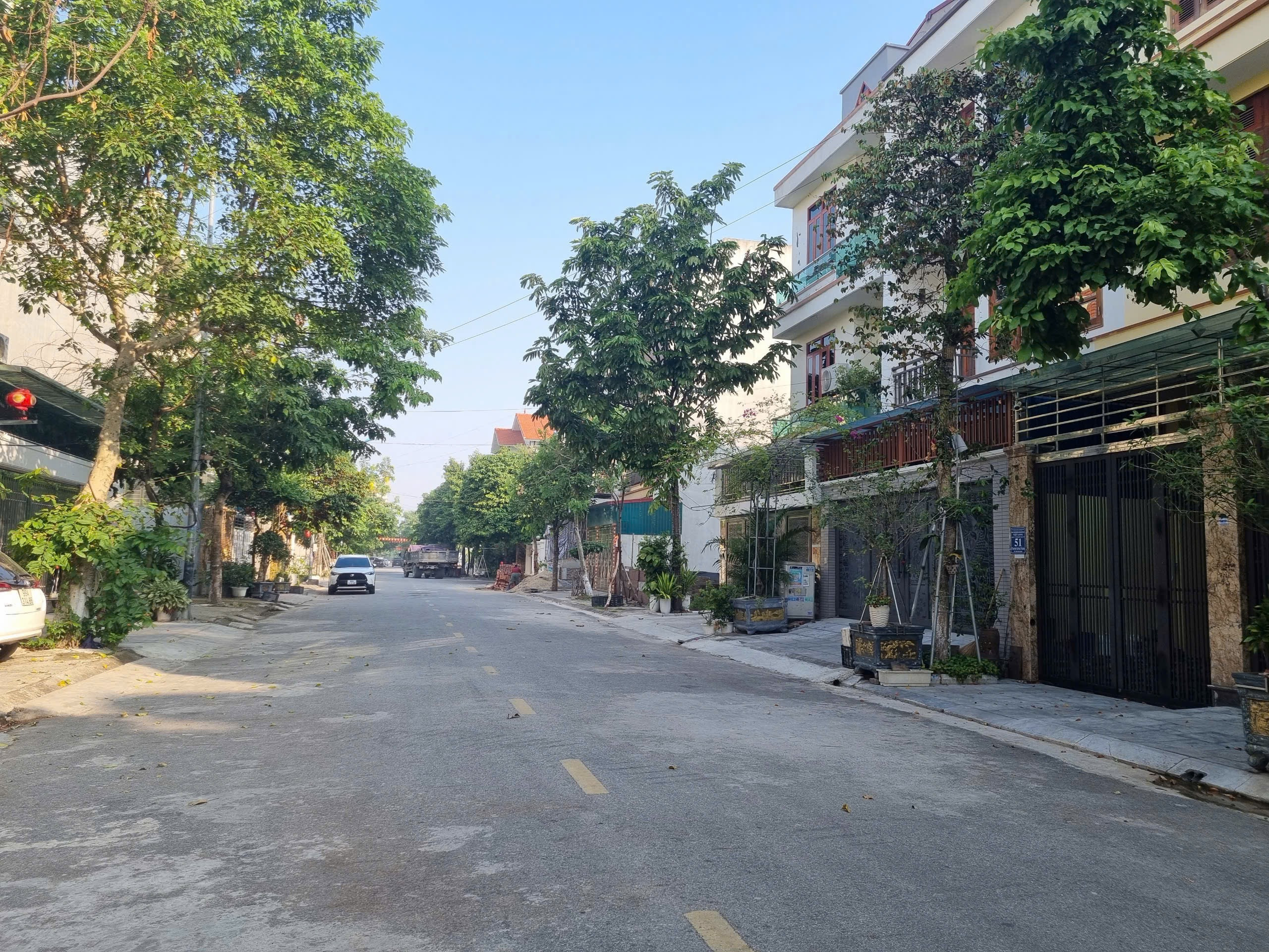 Bán lô đất 117m² mặt đường Thanh Niên - KĐT Đại Dương, cạnh hồ điều hòa - 15.3 tỷ