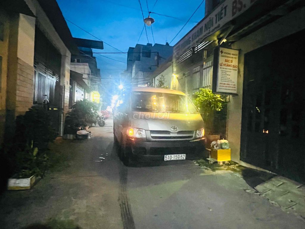 Nhà cho thuê hẻm xe tải Phạm Hùng 80m² giá 10 triệu - Thông thoáng, tiện nghi!