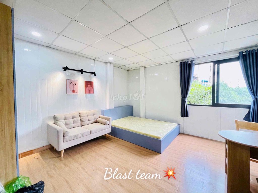 Phòng cho thuê Nơ Trang Long 35m² giá 5.8 triệu - Full nội thất, cửa sổ lớn