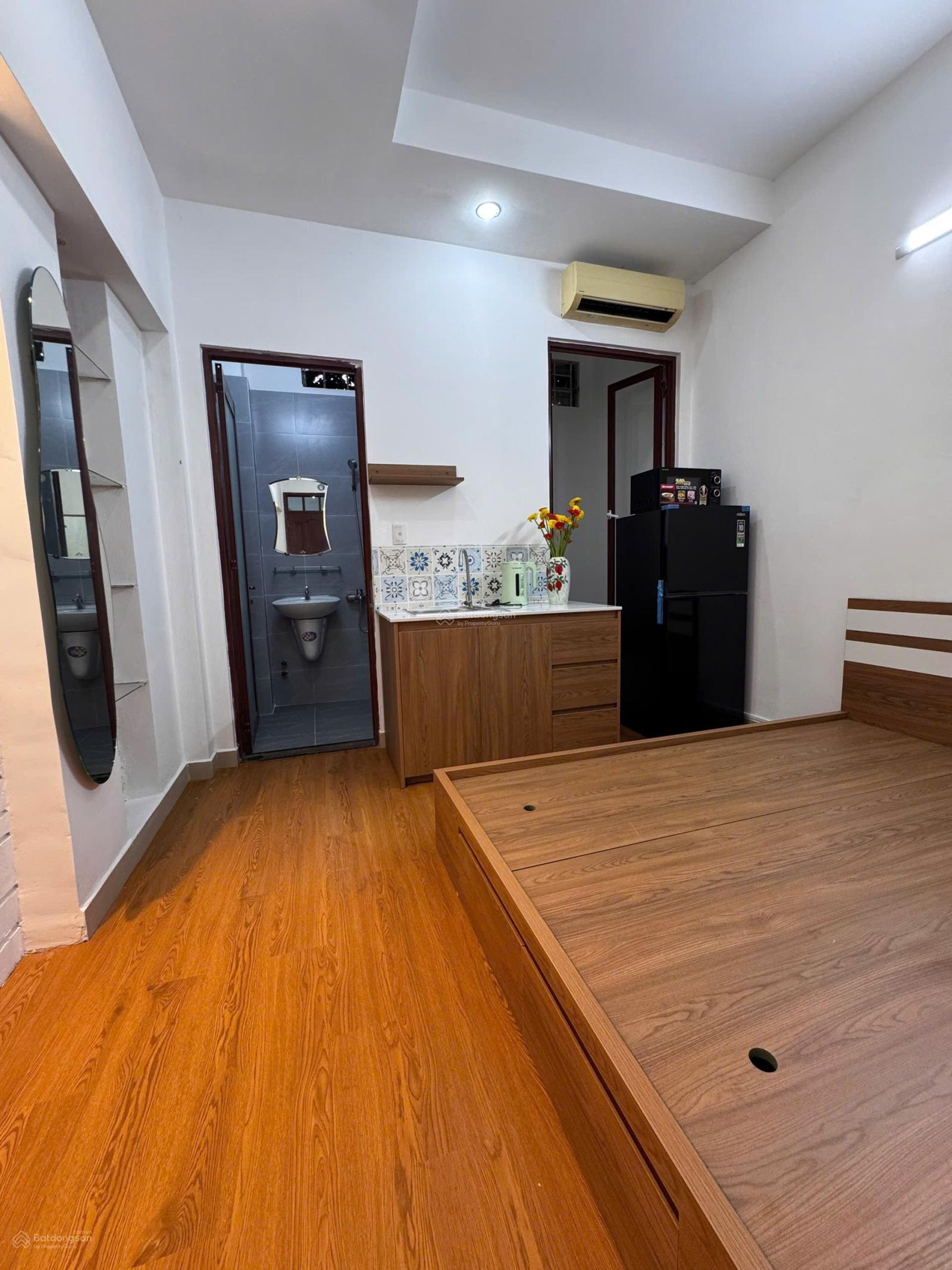 Nhà trọ cho thuê Phú Nhuận 12m² giá 5.5 triệu - Nội thất hiện đại, an ninh tốt!