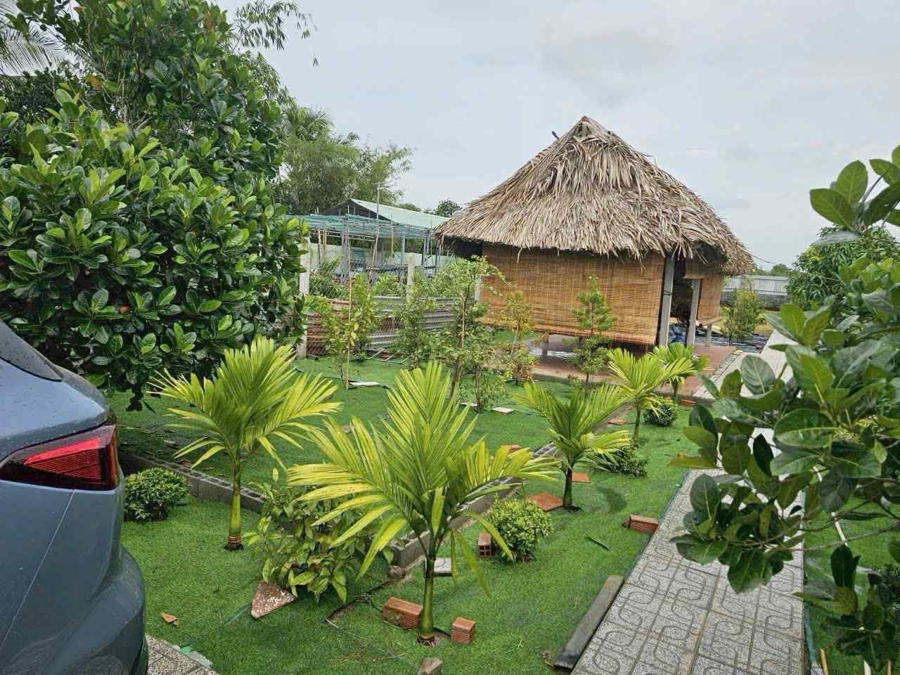 Nhà vườn nghỉ dưỡng mặt tiền đường TL7, Củ Chi 589m² - Giá chỉ 2.3 tỷ!