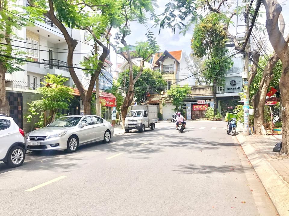 Nhà phố kinh doanh cho thuê tại Tân Phong, Quận 7 - Diện tích 120m², giá 35 triệu/tháng