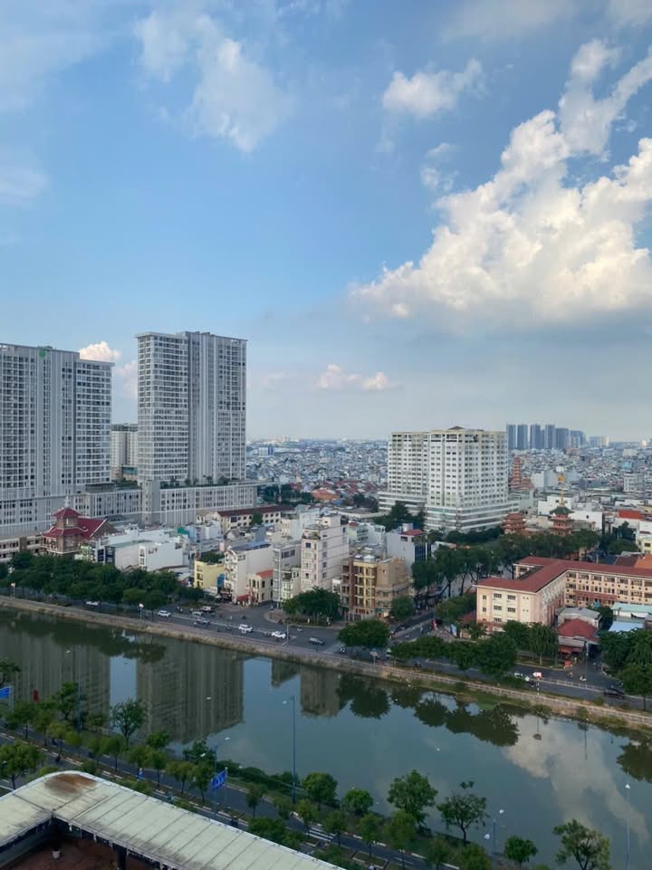 Căn hộ 2PN Central Garden Quận 1 76m² giá 5.9 tỷ - View Bitexco tuyệt đẹp!