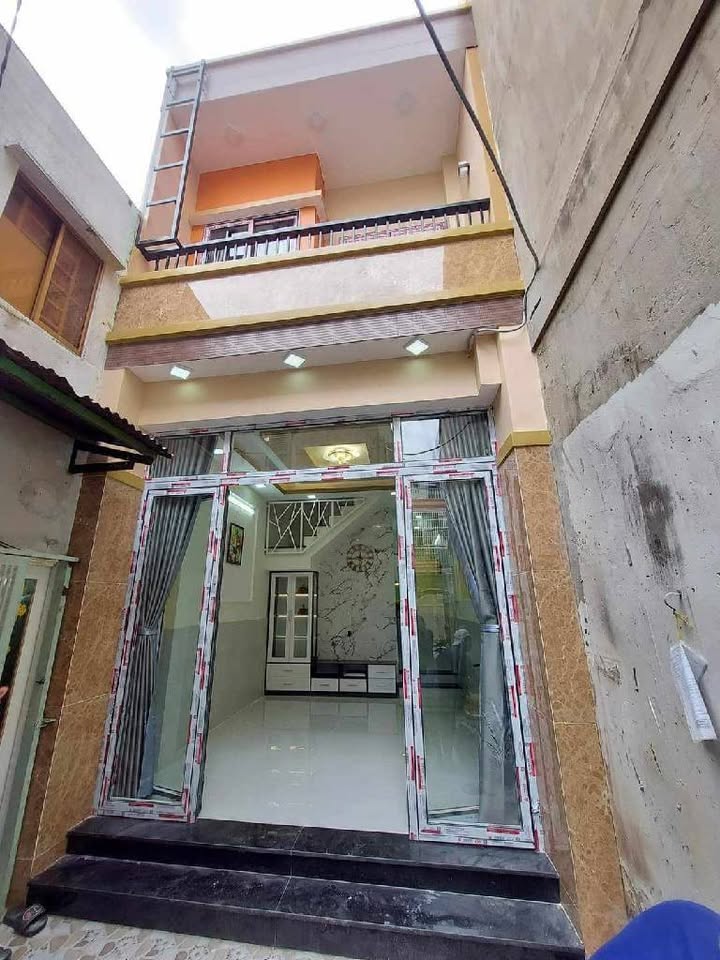 Nhà đẹp quận 8, 26.6m² giá 3.58 tỷ - Hẻm xe hơi chỉ 20m ra mặt tiền!