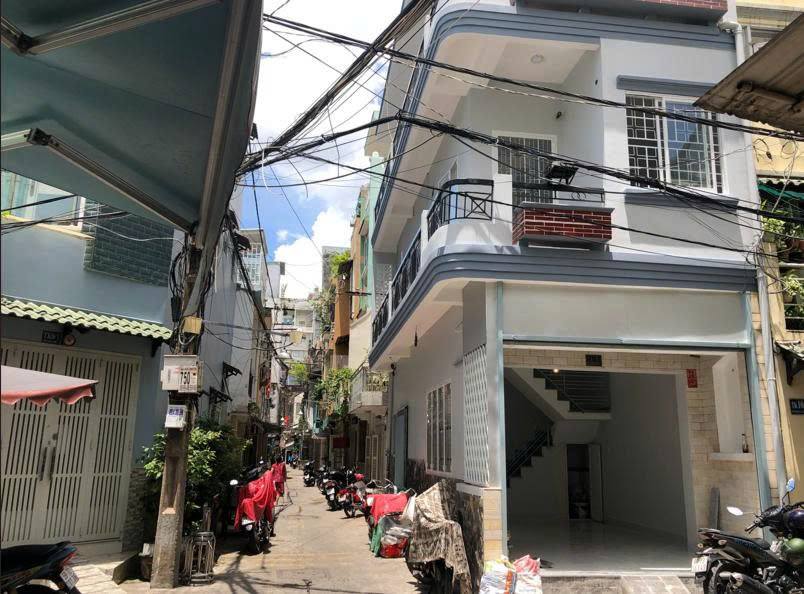 Nhà bán quận 1, Bến Chương Dương 29m² giá 8.5 tỷ - Căn góc 2 mặt tiền đón nắng gió!