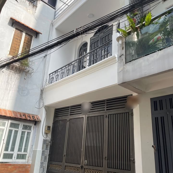 Nhà cho thuê hẻm xe hơi Phạm Văn Bạch, Quận Tân Bình 52m² giá 15 triệu - Thiết kế hiện đại, tiện nghi