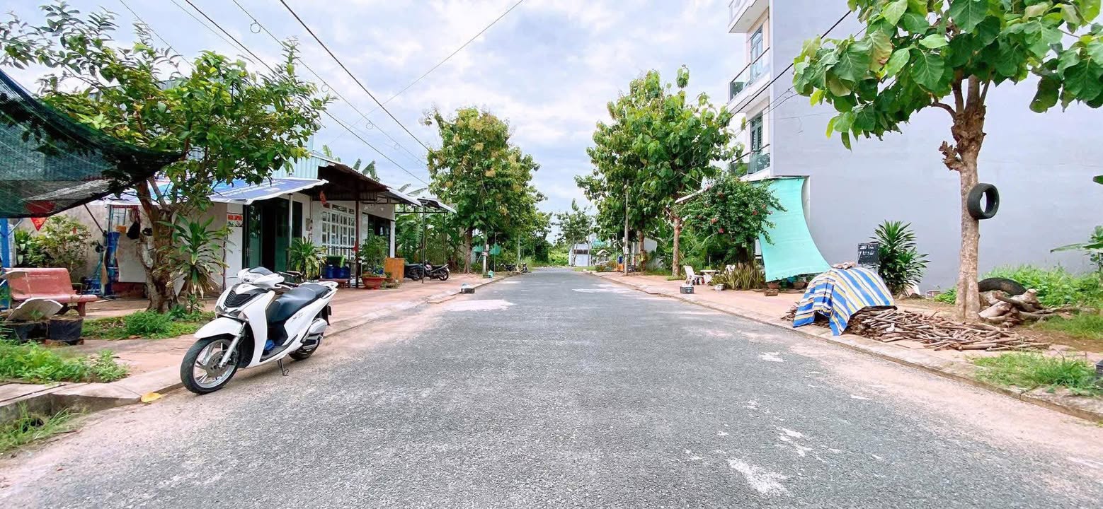 Bán đất nền đường Số 6 TTTM Phong Điền 64m² giá 1.35 tỷ - Hướng Đông Nam lý tưởng!