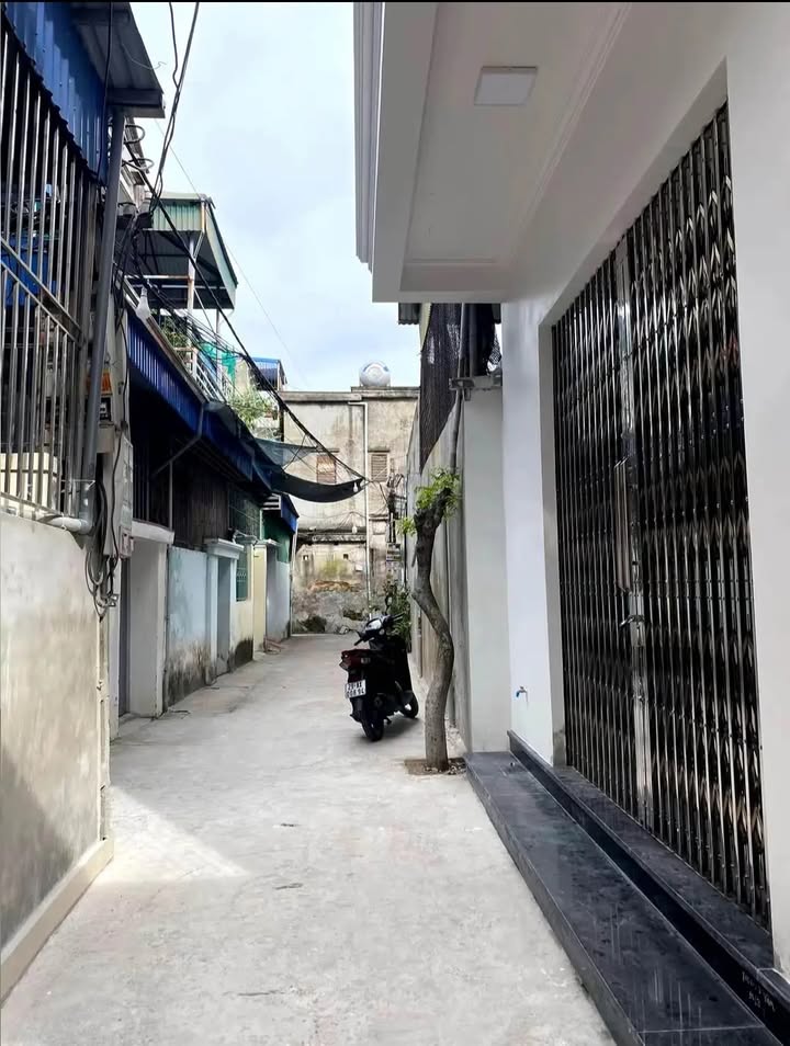 Nhà 3 tầng tại ngõ 26 Trần Quang Khải, Ninh Bình, 41m² - Giá chỉ 2.588 tỷ!