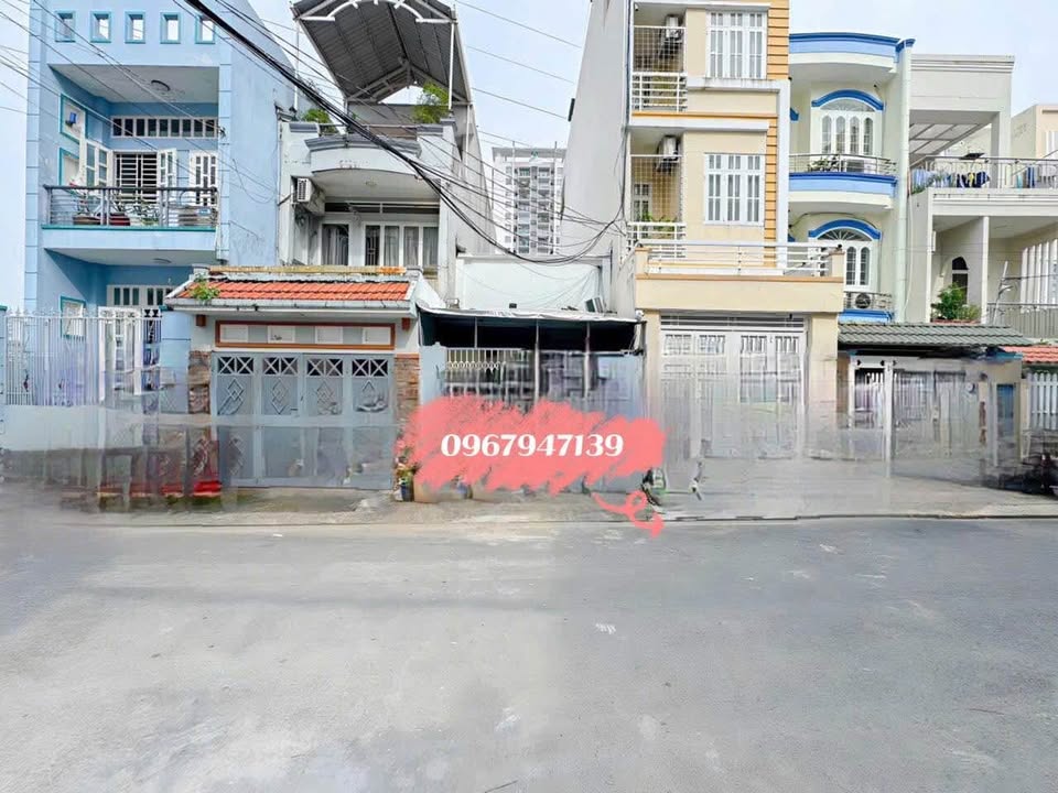 Nhà mặt tiền đường Nguyễn Thị Thập, quận 7, 97m² giá 12.5 tỷ - Sổ hồng riêng, an ninh tuyệt đối!