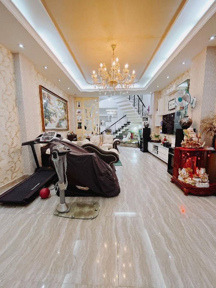 Nhà đẹp 4 tầng Nguyễn Đình Chiểu Quận 3 - Diện tích 86m² chỉ 14 tỷ - Sẵn sàng vào ở!