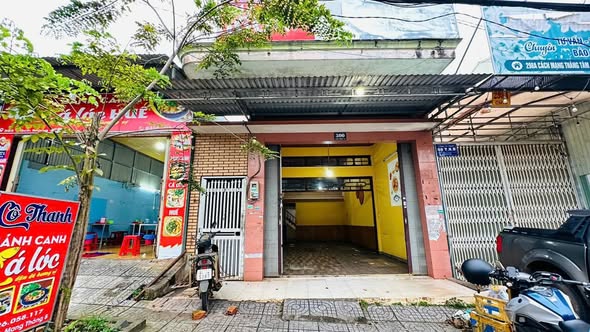 Nhà gác lửng mặt tiền Cách Mạng Tháng 8, Pleiku 203m² giá 6 tỷ - Kinh doanh sầm uất!