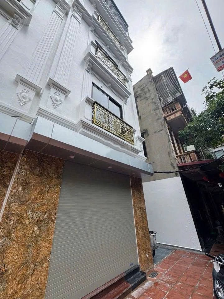 Nhà cho thuê tại ngõ 192 Kim Mã, Quận Ba Đình - Diện tích 41.5m², đầy đủ tiện nghi!