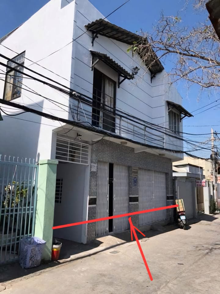 Nhà và nhà trọ hẻm 534 đường 30/4, quận Ninh Kiều, 200m² giá 6.9 tỷ - Kinh doanh hiệu quả!