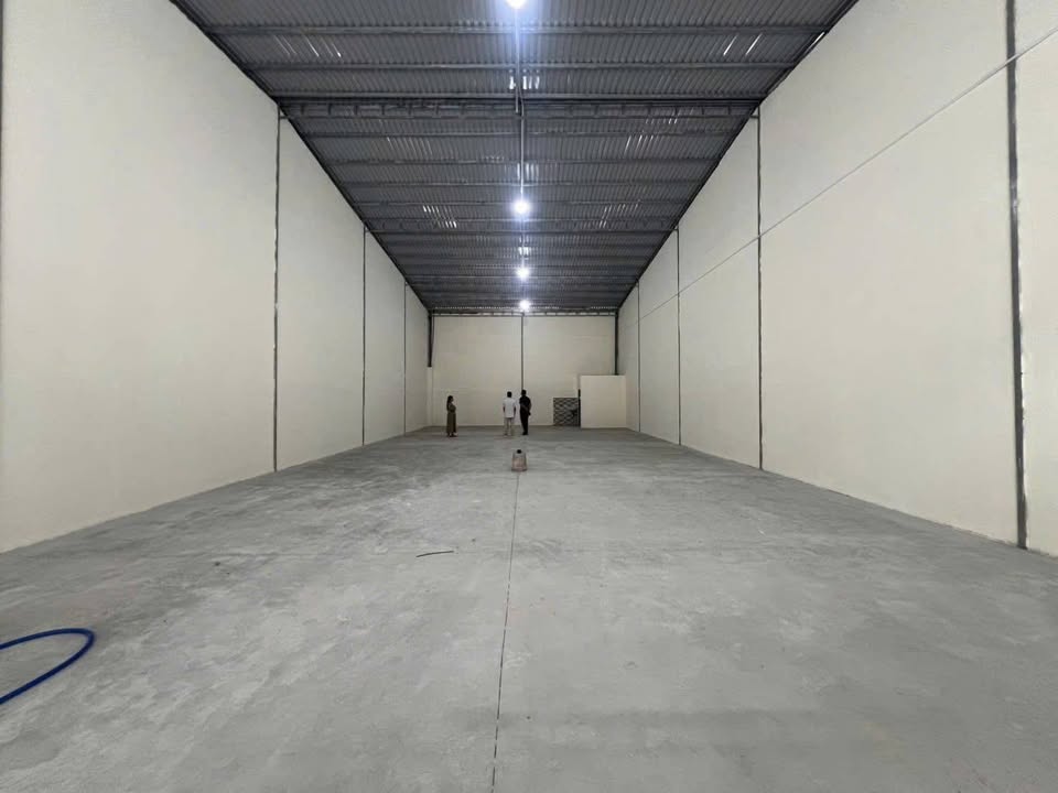 Kho cho thuê tại Phú Tân, Thủ Dầu Một 300m² - Xưởng mới 100%