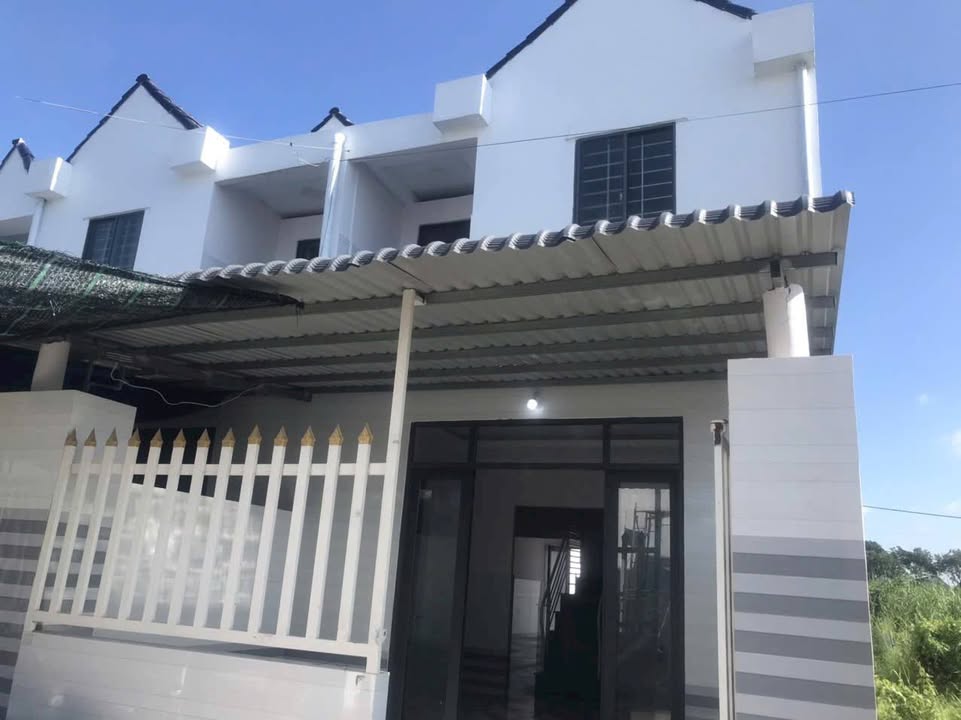 Cho thuê nhà phố Trung An, Mỹ Tho 70m² giá 3.5 triệu - Gần chợ và UBND!