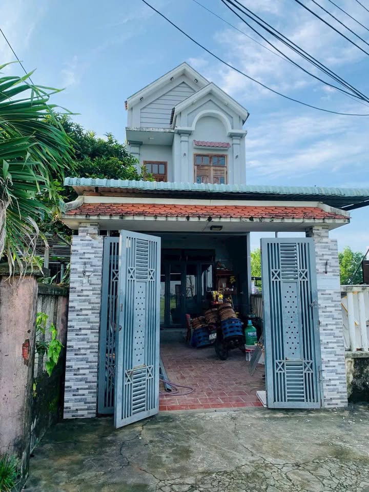 Nhà đẹp thôn Bồ Bản 1, xã Hòa Phong, Đà Nẵng 150m² giá 2.3 tỷ - Không gian sống yên bình!