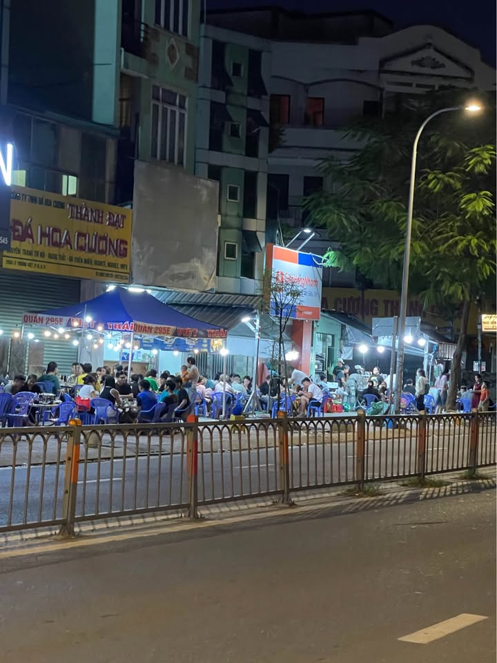 Nhà mặt tiền Lý Thường Kiệt, Quận 11, 50m² giá 30 triệu - Kinh doanh thuận lợi!