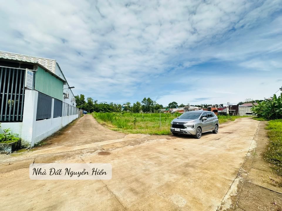 Đất nền Bảo Vinh, Long Khánh 120m² giá 750 triệu - Đường bê tông xe hơi tới đất!