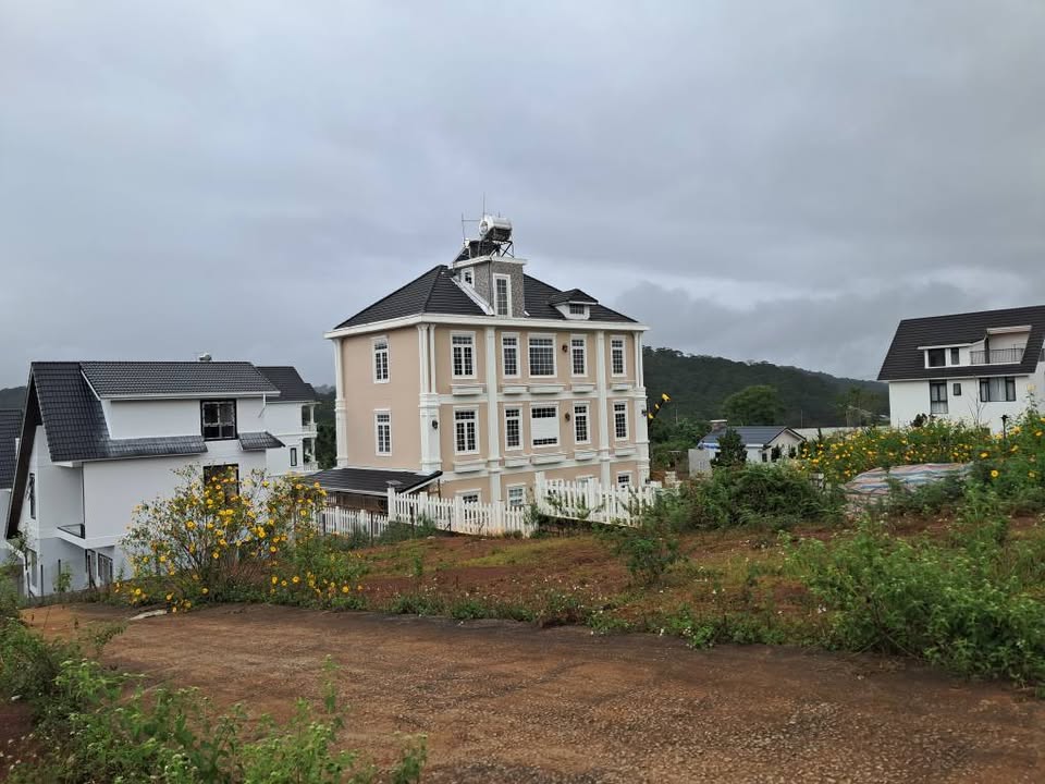 Đất biệt thự Măng Lin, Phường 7, Đà Lạt 200m² giá 4.95 tỷ - View cao ráo lý tưởng!