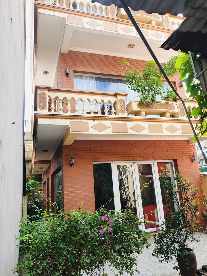 Bán nhà mặt phố Dốc Lã, Gia Lâm, Hà Nội 186m² giá 24 tỷ - Đầu tư sinh lời cao!