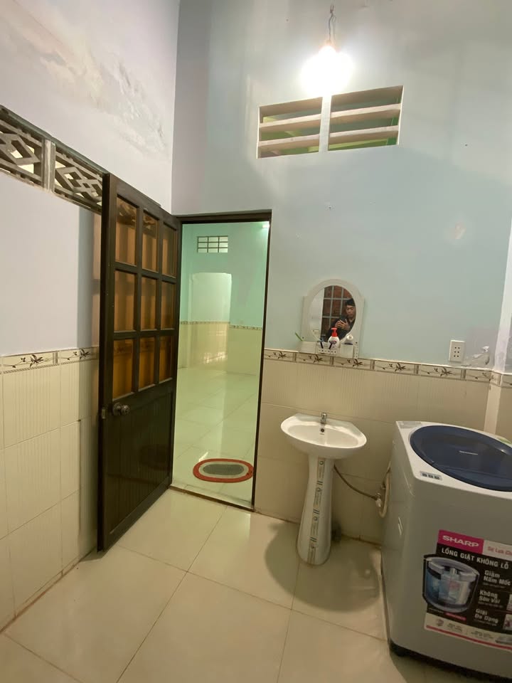 Nhà TDC Tân Phú 125m² giá 2 tỷ - Mặt tiền Nguyễn Hữu Cảnh, sẵn sàng ở ngay!