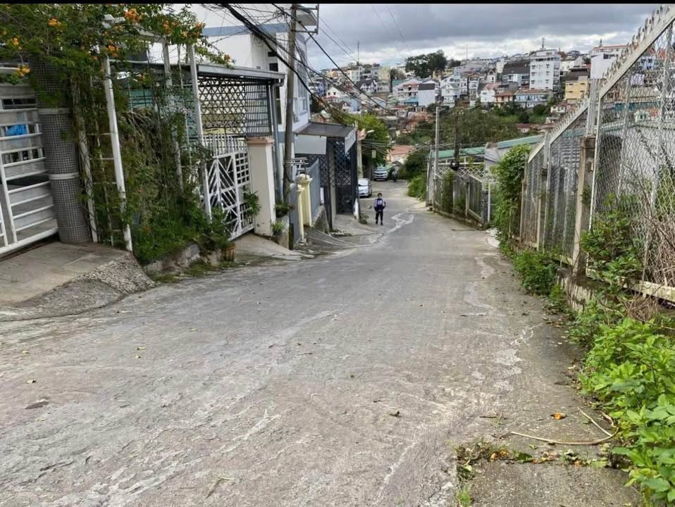 Đất nền Nguyễn Trung Trực, Đà Lạt 111m² giá 5.8 tỷ - Vị trí đắc địa cho kinh doanh!