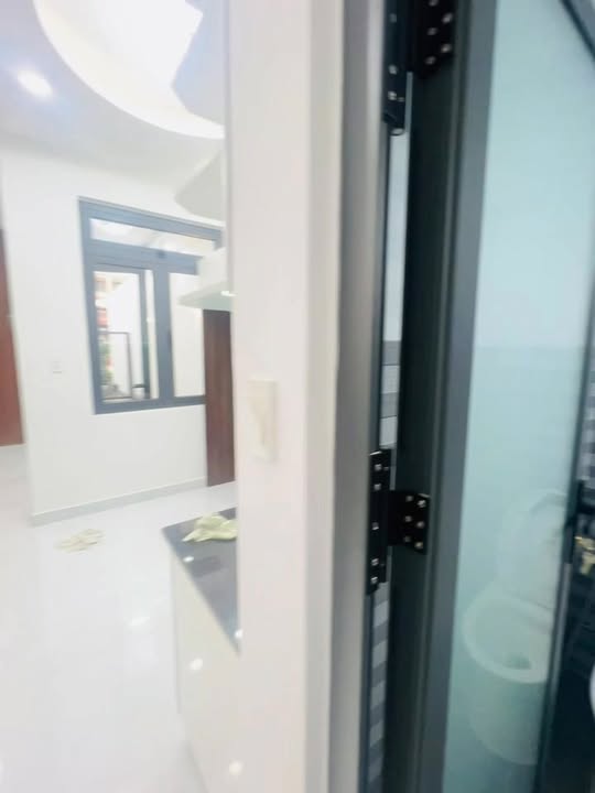 Nhà riêng Đà Lạt 50m² giá 3.5 tỷ - Gần chợ Bùi Thị Xuân, nội thất cao cấp!