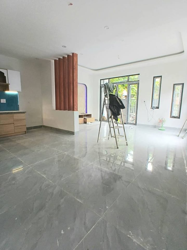 Nhà 2 tầng lô góc 73m² đường Hoàng Diệu, Hải Châu - Giá chỉ 4 tỷ!