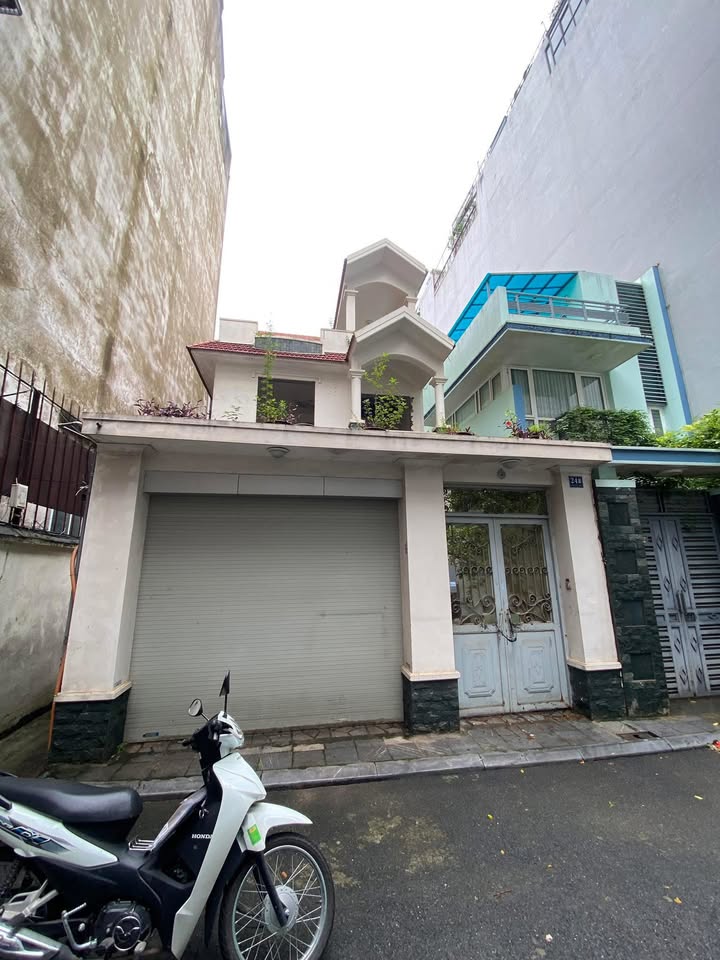 Nhà mặt phố Trần Hưng Đạo, Hoàn Kiếm 150m² giá 73 tỷ - Đầu tư hấp dẫn!