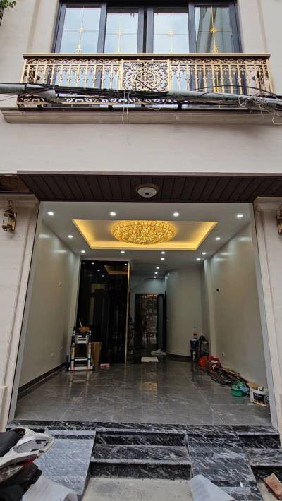 Cho thuê nhà mặt phố Tây Sơn Đống Đa 117m² giá 20 triệu - Địa điểm kinh doanh lý tưởng!