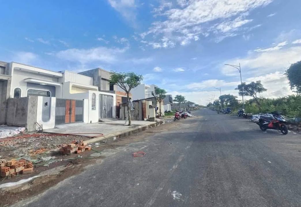 Nhà cấp 4 phường An Xuyên, Cà Mau 100m² giá 1.65 tỷ - Khu dân cư an ninh!