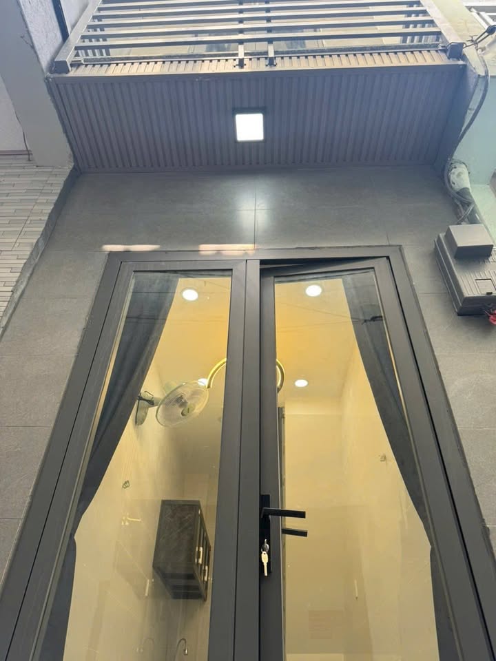 Nhà mini 11m² đường 47, Thủ Đức chỉ 700 triệu - Nhà mới xây đẹp!