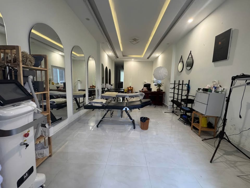 Nhà hẻm ô tô đường Bùi Thị Xuân, Đà Lạt 152m² giá 9.5 tỷ - Thiết kế rộng rãi, tiện nghi!