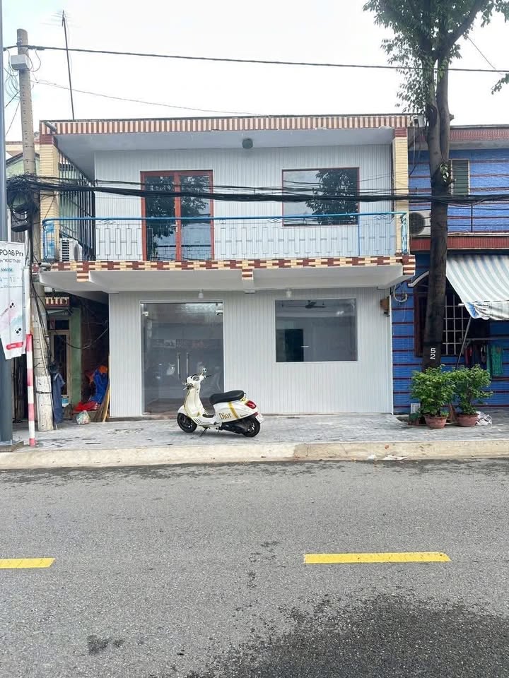 Nhà mặt tiền cho thuê tại Chánh Nghĩa, Thủ Dầu Một 102m² giá 8.5 triệu - Cơ hội kinh doanh hấp dẫn!