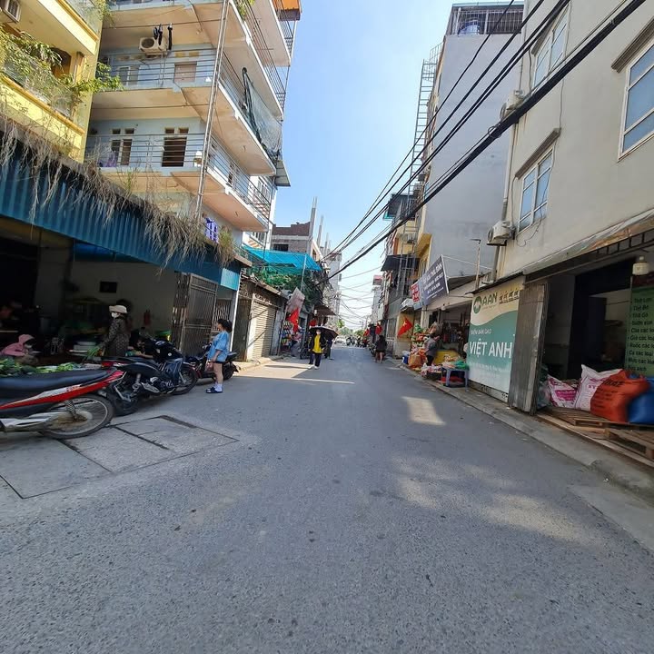 Đất nền Đa Tốn 70m² giá 5 tỷ - Mặt tiền gần 4,5m, ô tô vào tận nhà!