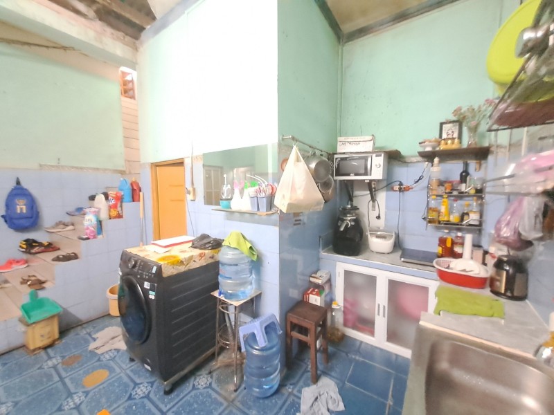 Nhà riêng Trường Chinh P13 Tân Bình 84m² giá 6 tỷ - Ô tô đỗ cửa, 2 mặt thoáng!