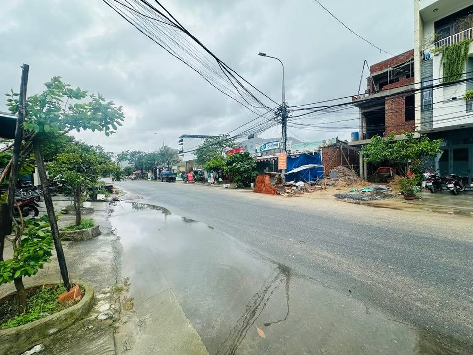 Bán đất tặng nhà C4 tại Sơn Trà Đà Nẵng 121m² giá 8.9 tỷ - Tiềm năng sinh lời cao!