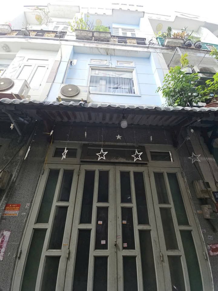 Nhà đẹp 2 lầu đường Lê Văn Khương, Tân Thới Hiệp, 22m² giá 1.49 tỷ - Sẵn sàng vào ở!