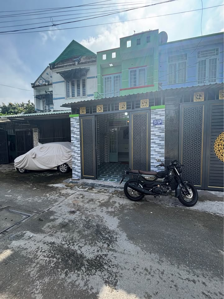 Bán nhà mặt tiền Trịnh Thị Miếng, Hóc Môn 57m² giá 1.95 tỷ - Khu vực kinh doanh sầm uất!