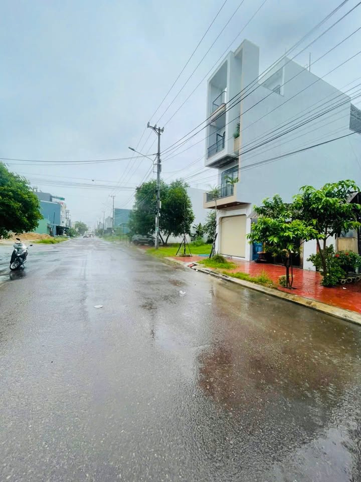 Mặt tiền FrontHouse đường Trần Văn Dũng 80m² giá chỉ 3 tỷ - Cơ hội đầu tư tuyệt vời!