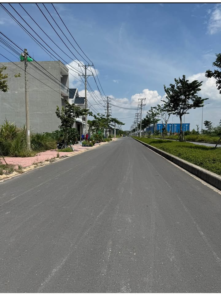 Đất nền Hựu Thạnh, Đức Hòa 100m² giá 1.7 tỷ - Sổ hồng riêng, đầu tư sinh lời!