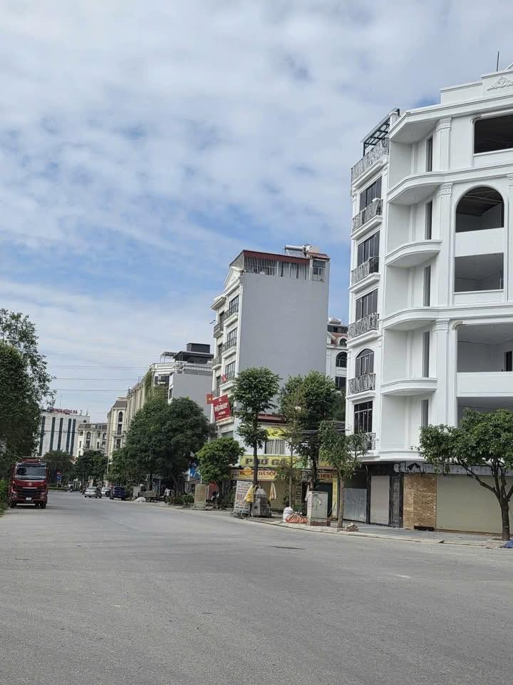 Đất dịch vụ Vạn Phúc Hà Đông 50m² giá 18 tỷ - Cơ hội đầu tư tuyệt vời!