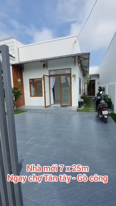 Nhà phố Tân Tây, Gò Công Đông 175m² giá chỉ 1,2 tỷ - Sẵn sàng vào ở!