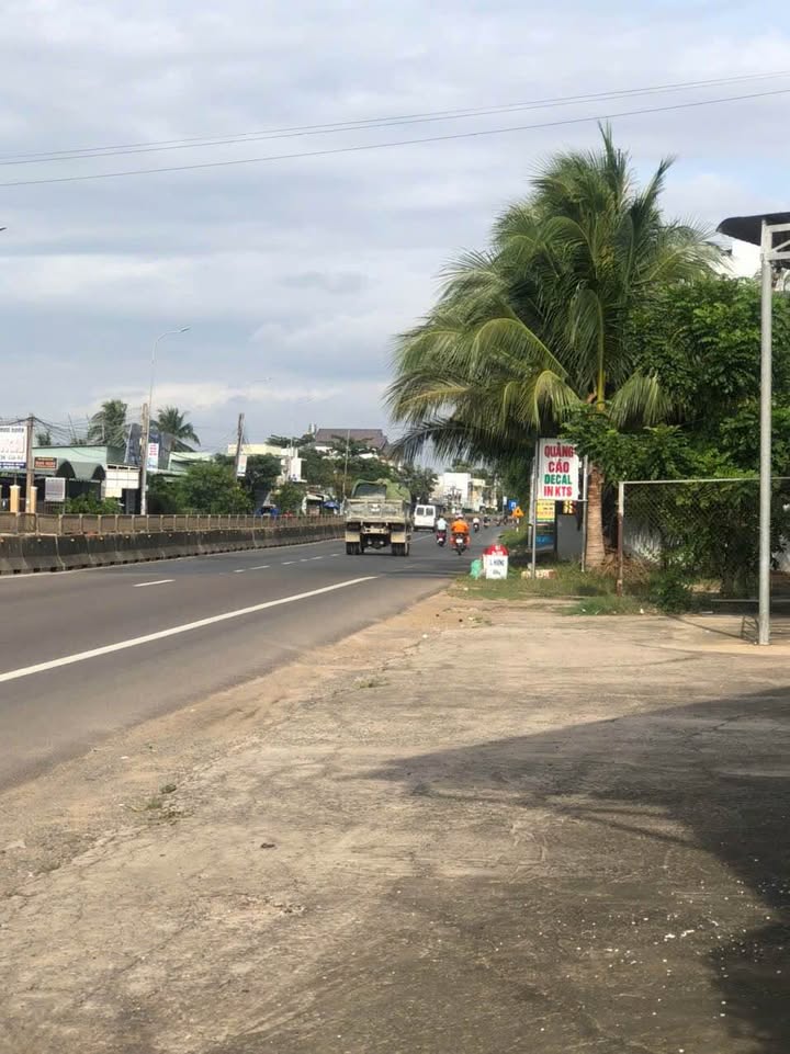 Đất thổ cư 800m² Thôn Thắng Hòa, Xã Hàm Thắng, giá 3 tỷ - Cơ hội đầu tư tuyệt vời!