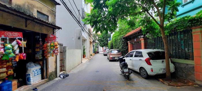 Đất nền Nguyễn Ngọc Vũ 82m² - Ngõ ô tô, tiện ích đầy đủ!